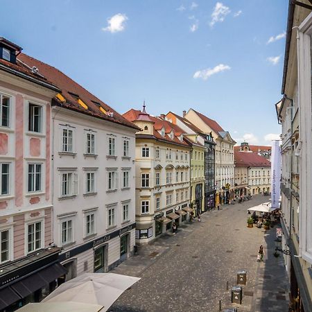 Elegant Central Apartment Любляна Экстерьер фото