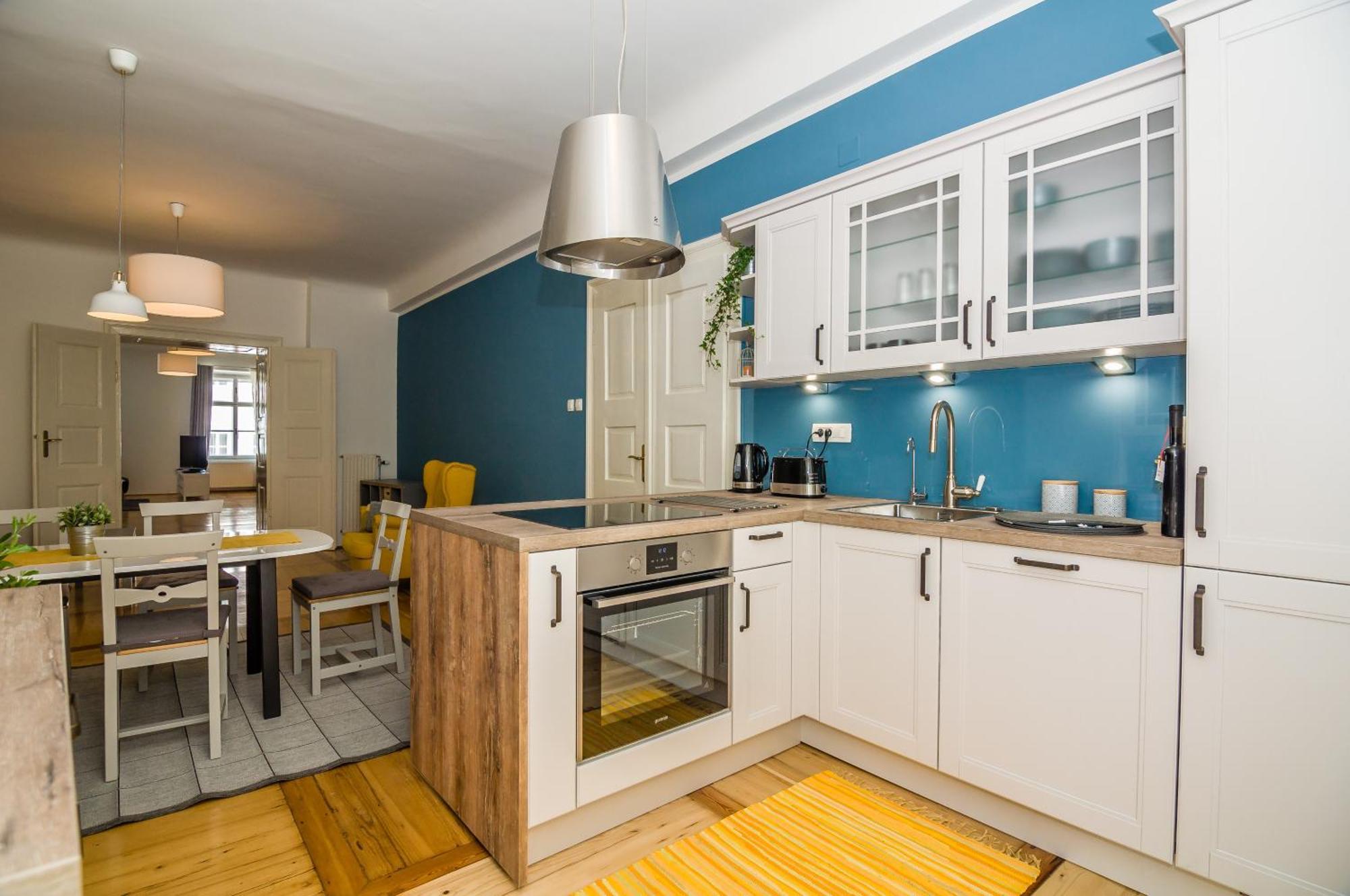 Elegant Central Apartment Любляна Экстерьер фото